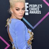 Rita Ora en la alfombra roja de los People's Choice Awards 2018