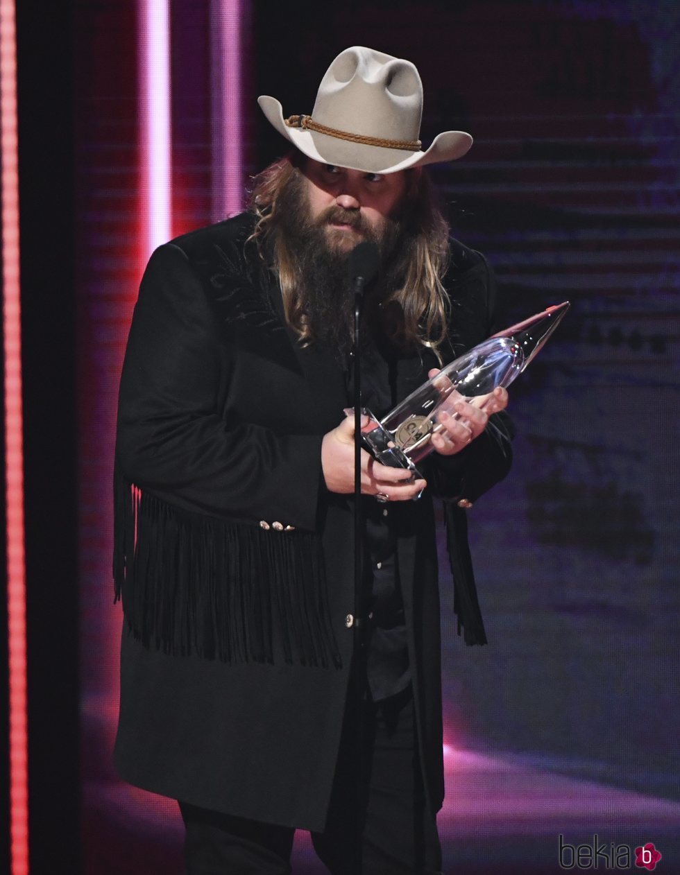 Chris Stapleton recogiendo su premio de los Country Music Association Awards 2018
