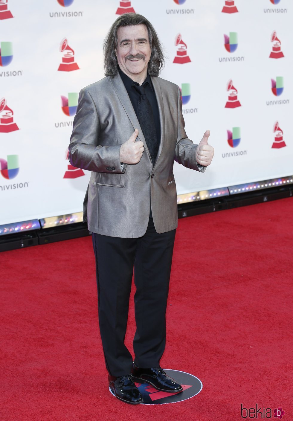 Luis Cobos en la alfombra roja de los Grammy Latinos 2018