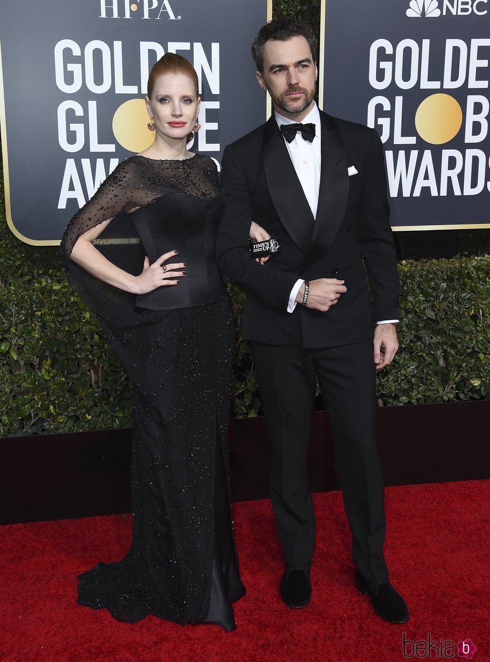 Jessica Chastain y Gian Luca en la alfombra roja de los Globos de Oro 2019