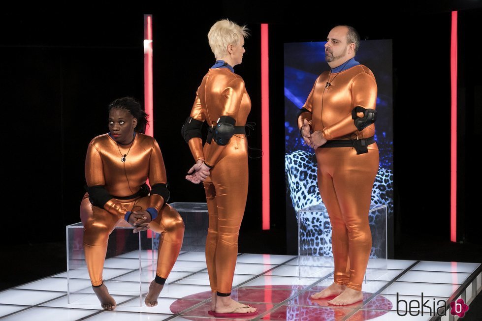 Carolina Sobe, María Jesús Ruiz y Julio Ruz en la Sala de la Verdad de 'GH Dúo' en la gala 2
