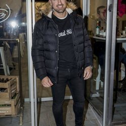 Rafa Mora en el cumpleaños de Mónica Hoyos