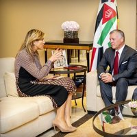Máxima de Holanda durante su reunión con Abdalá y Rania de Jordania