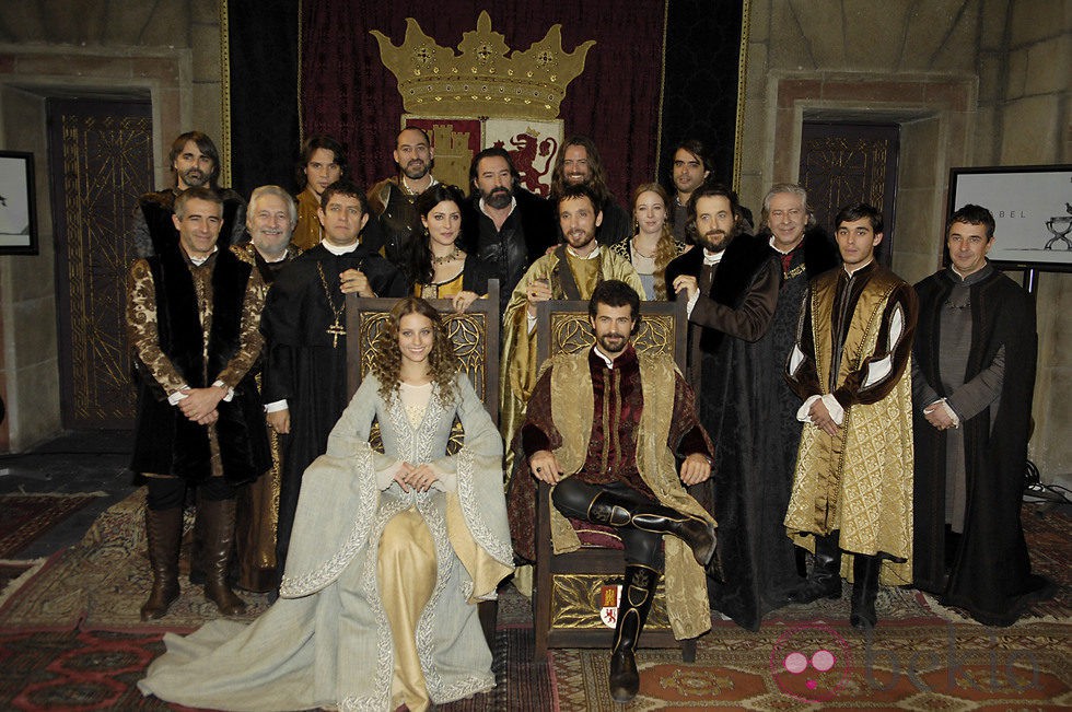 Reparto al completo de la serie 'Isabel'