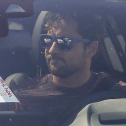 David Bisbal acompañando a su mujer al médico