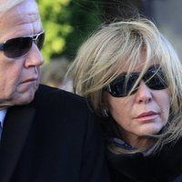 Norma Duval destrozada en el entierro de Carla Duval