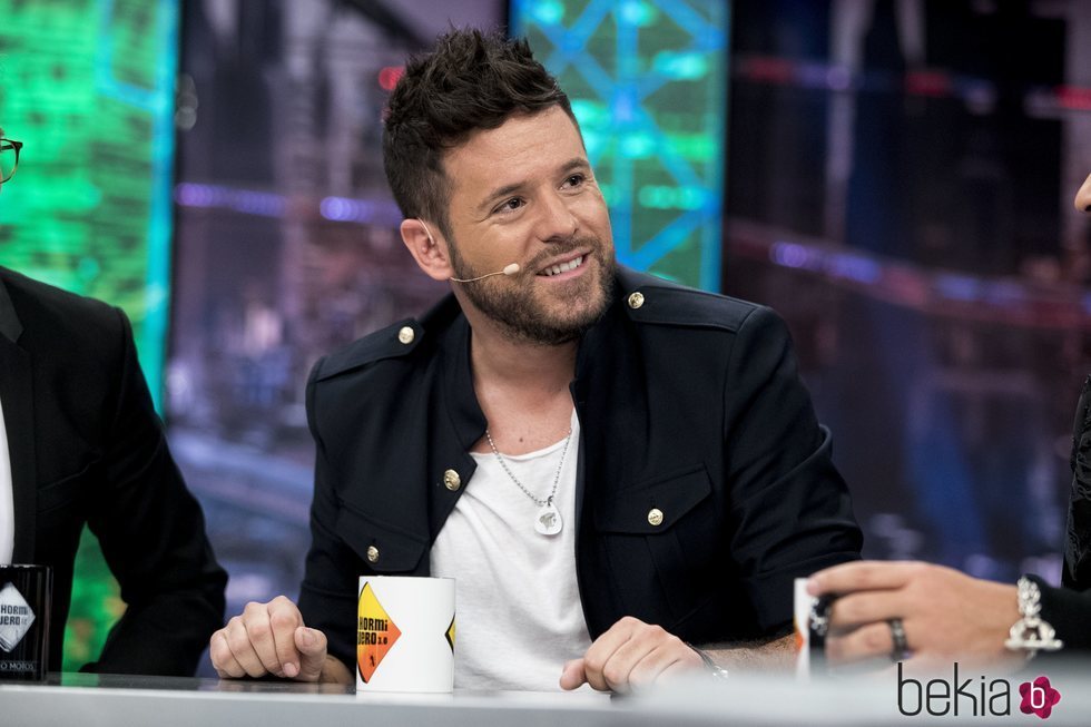 Pablo López durante la entrevista con los coaches en 'La Voz' en 'El Hormiguero'