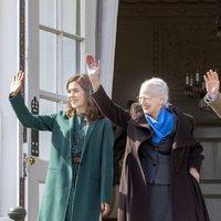 Margarita de Dinamarca en su 79 cumpleaños con Federico y Mary de Dinamarca