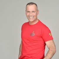 Carlos Lozano posa como concursante de 'Supervivientes 2019'