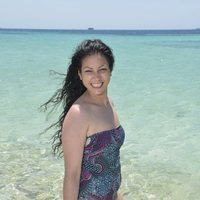 Posado oficial de Dakota Tárraga en la playa para Supervivientes 2019
