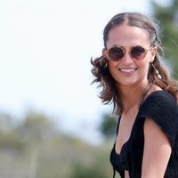 Alicia Vikander de vacaciones en Ibiza