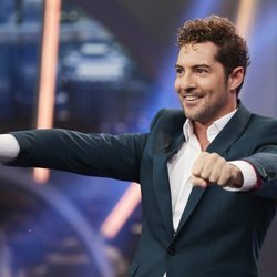 David Bisbal es fotografiado en 'El Hormiguero' con los brazos en alto