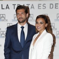 Chenoa con su novio Miguel Sánchez Encinas en una cena benéfica
