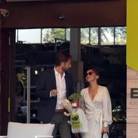 Chenoa celebra su cumpleaños comprando plantas con su novio Miguel Sánchez Encinas
