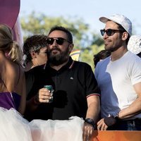 Miguel Ángel Silvestre y Pepón Nieto en el desfile del Orgullo 2019