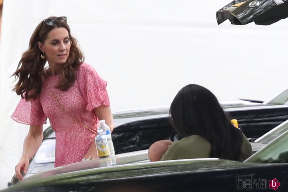 Kate Middleton, Meghan Markle y Archie Harrison en un partido benéfico de polo