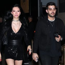 Alejandra Rubio y su novio a su llegada a la fiesta de despedida de 'Supervivientes 2019'