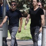 Daniel Guzmán y Héctor Gómez, hijo de Eduardo Gómez, en el funeral