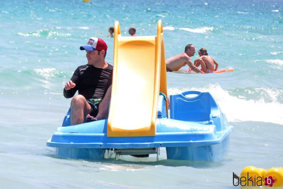 Manu Tenorio de vacaciones