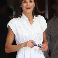 La Reina Letizia aparece radiante en el Náutico de Palma