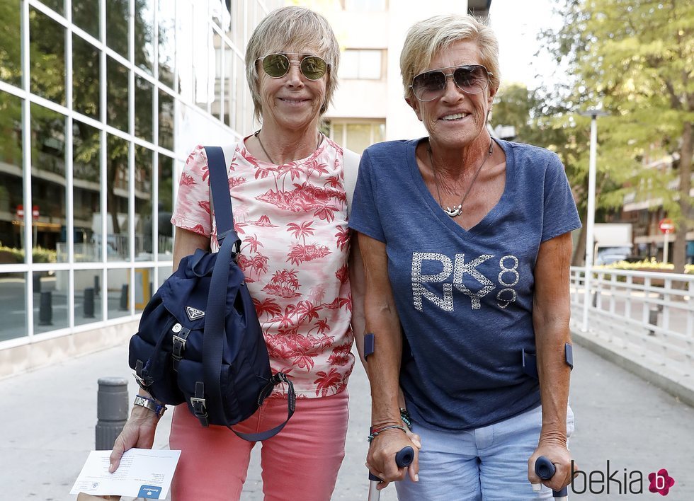 Chelo García Cortes y su pareja Marta Roca