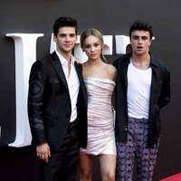 Álvaro Rico, Ester Expósito e Itzan Escamilla en el estreno de la segunda temporada de 'Élite'