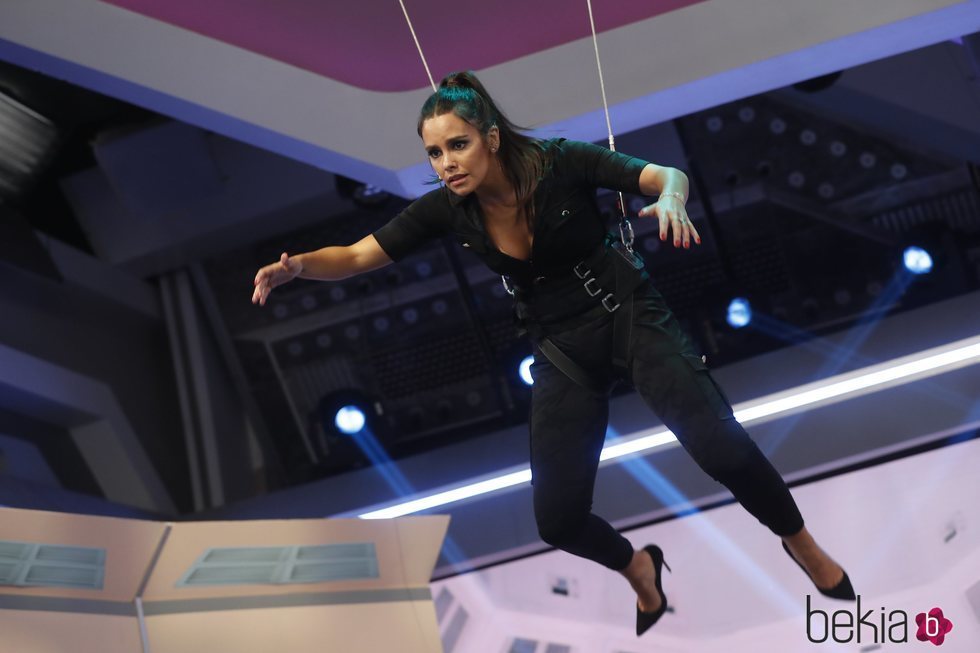 Cristina Pedroche imitando en 'El Hormiguero' la película 'Misión Imposible'
