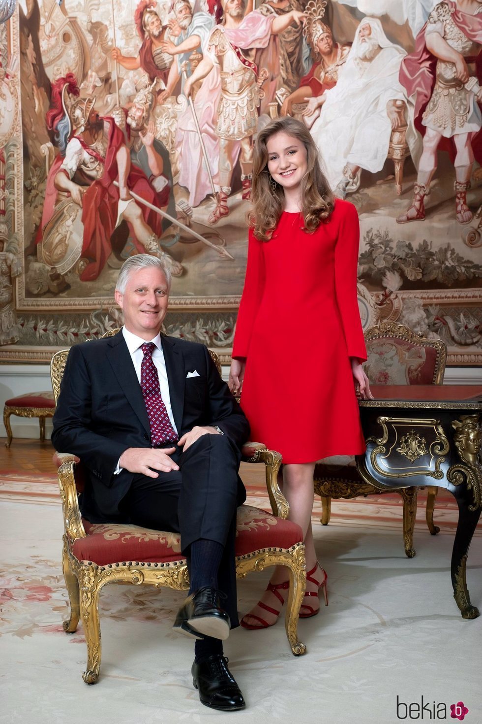 Isabel de Bélgica con Felipe de Bélgica en un posado por su 18 cumpleaños