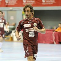 Álvaro Muñoz Escassi en un partido benéfico de la Fundación 'Isabel Gemio'