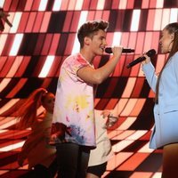 Nicky y Eva cantando 'Little Talks' en la gala 1 de OT 2020