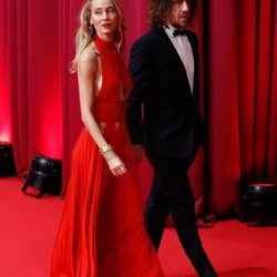 Carles Puyol y Vanesa Lorenzo en la alfombra roja de los Goya 2020