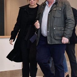 Raquel Revuelta en el funeral de su exmarido Miguel Ángel Jiménez