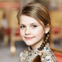 La Princesa Estela de Suecia en su posado por su octavo cumpleaños