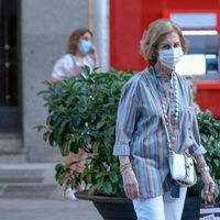 Primera imagen de la Reina Sofía tras la decisión del Rey Juan Carlos de abandonar España