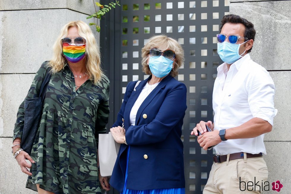Mila Ximénez, Belén Rodríguez y Antonio Rossi tras una tarde de amigos