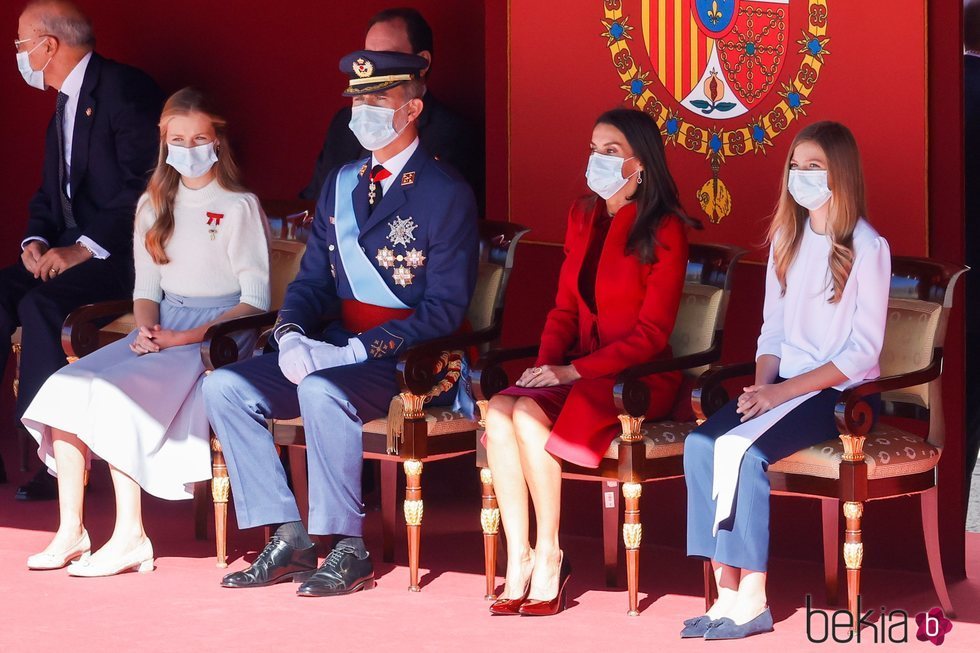 Los Reyes Felipe y Letizia, la Princesa Leonor y la Infanta Sofía en el acto del Día de la Hispanidad 2020
