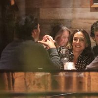 Tamara Falcó e Íñigo Onieva compartiendo cena con unos amigos