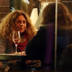 Lolita Flores cenando con su hijo