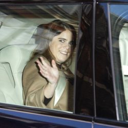 Eugenia de York saliendo del Portland Hospital de Londres tras dar a luz