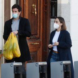 Tamara Falcó e Íñigo Onieva tras hacer juntos unas compras