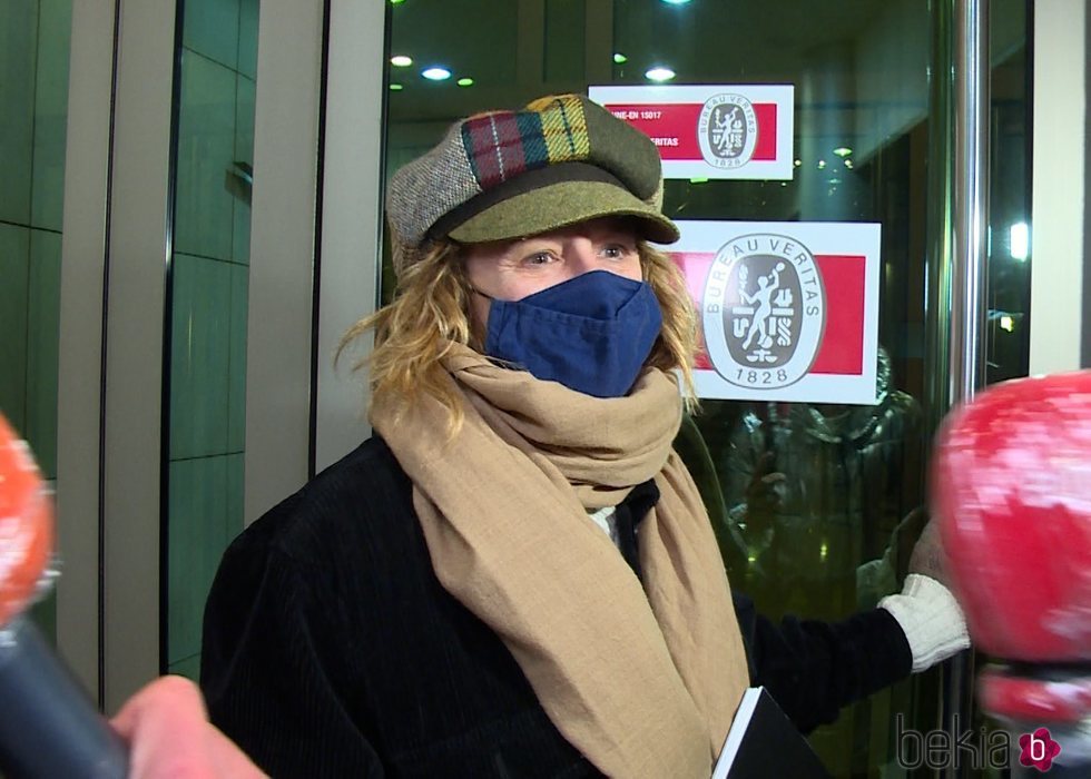 Emma Suárez en el tanatorio para despedir a Quique San Francisco