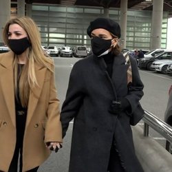 Chenoa y Natalia Rodríguez en la estación de Atocha