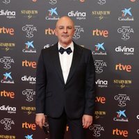 Roberto Álamo en la alfombra roja de los Goya 2021