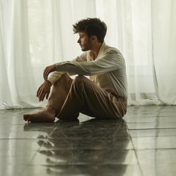 Blas Cantó en el videoclip de 'Voy a quedarme'