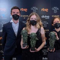 El equipo de 'Las niñas' con sus cuatro Goyas 2021