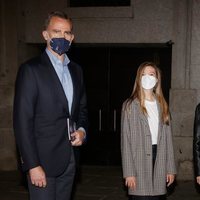 Los Reyes Felipe y Letizia, la Princesa Leonor y la Infanta Sofía tras acudir a la ópera en el Teatro Real