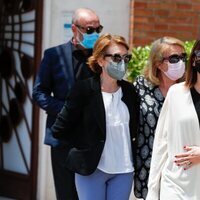Alba Santana y los hermanos de Mila Ximénez, Manolo, Nani y Concha, la despiden por última vez