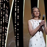 Jodie Foster, emocionada tras recibir su Palma de Oro en el Festival de Cannes 2021