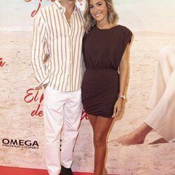 Anna Ferrer y su expareja Iván en el estreno de la obra 'El humor de mi vida'