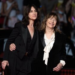 Charlotte Gainsbourg y su madre Jane Birkin en el Festival de Cannes 2017